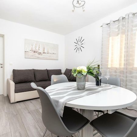 Apartman Topic Διαμέρισμα Kaštela Εξωτερικό φωτογραφία