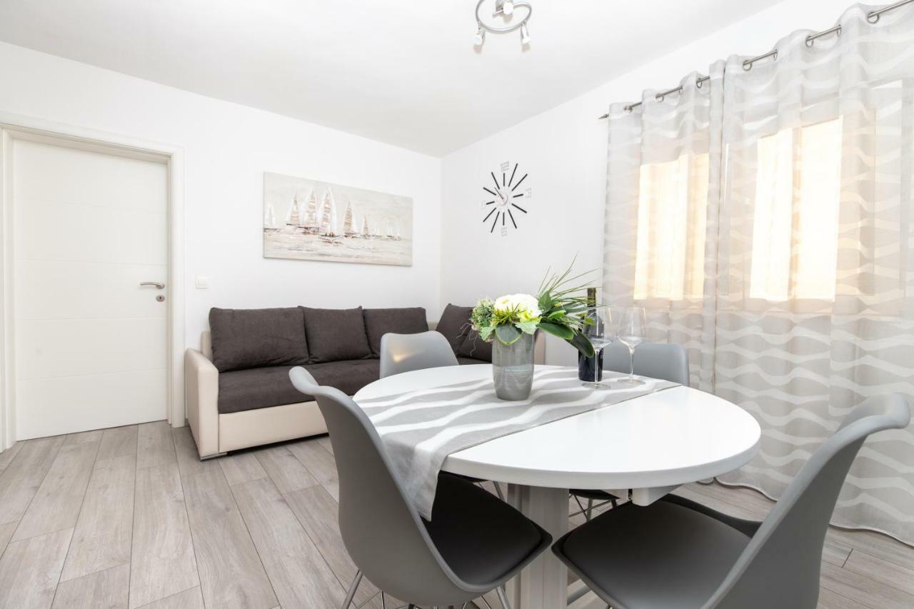 Apartman Topic Διαμέρισμα Kaštela Εξωτερικό φωτογραφία