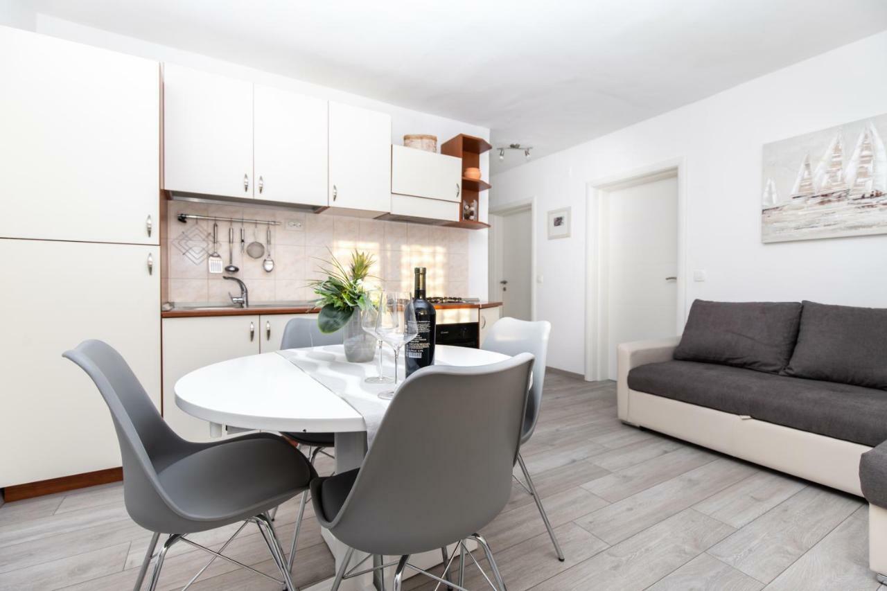 Apartman Topic Διαμέρισμα Kaštela Εξωτερικό φωτογραφία